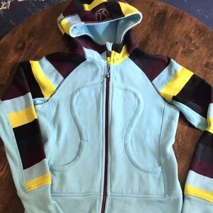 Lulu scuba hoodie great colors and super warm
